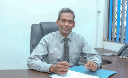 Dr. Chamli Pushpakumara assumed his duties as the new dean of the Faculty of Computing and Technology